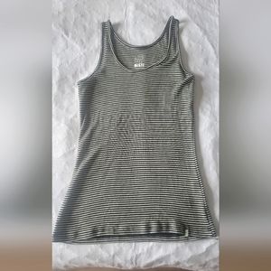 Nui Organics 100% wool Women's size large tank top in black and white stripe